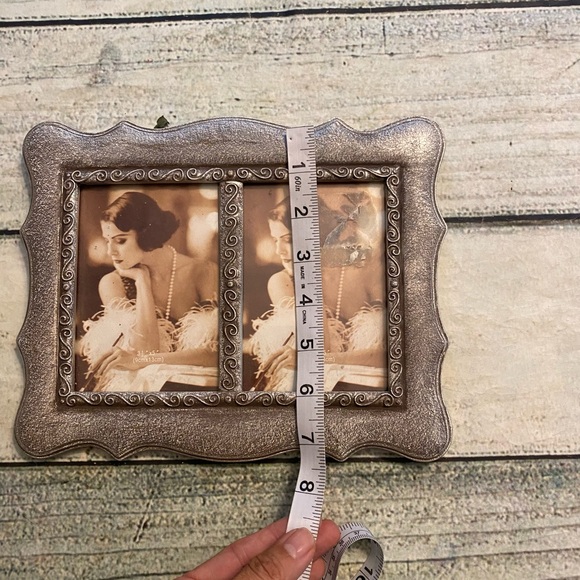 Silver Victorian looking double 4X6 frame. - Picture 3 of 5